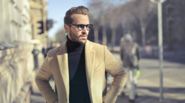 Scopri le migliori giacca in lana per uomo per l'inverno. Le tendenze, i modelli più eleganti e i brand di lusso per un look impeccabile.